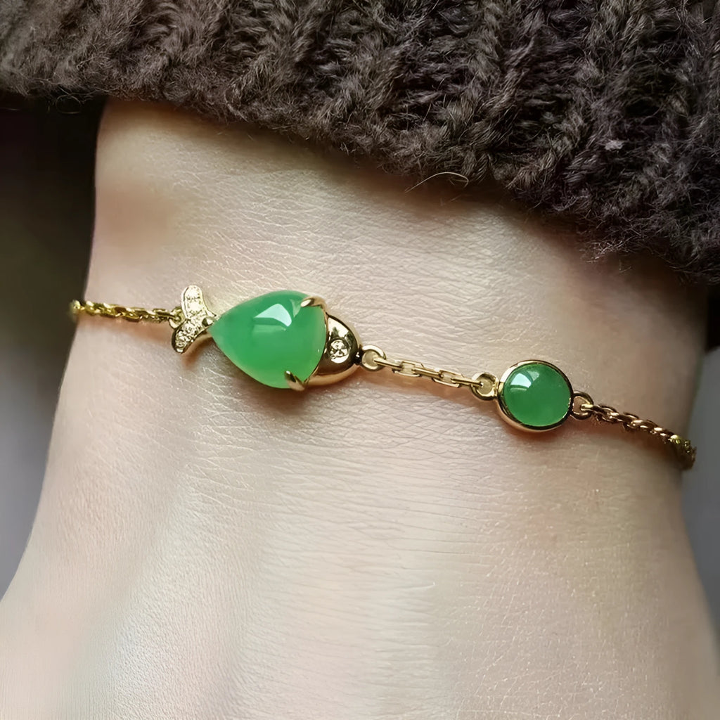 Retro-style yellow gold electroplated copper bracelet for unisex wear.
