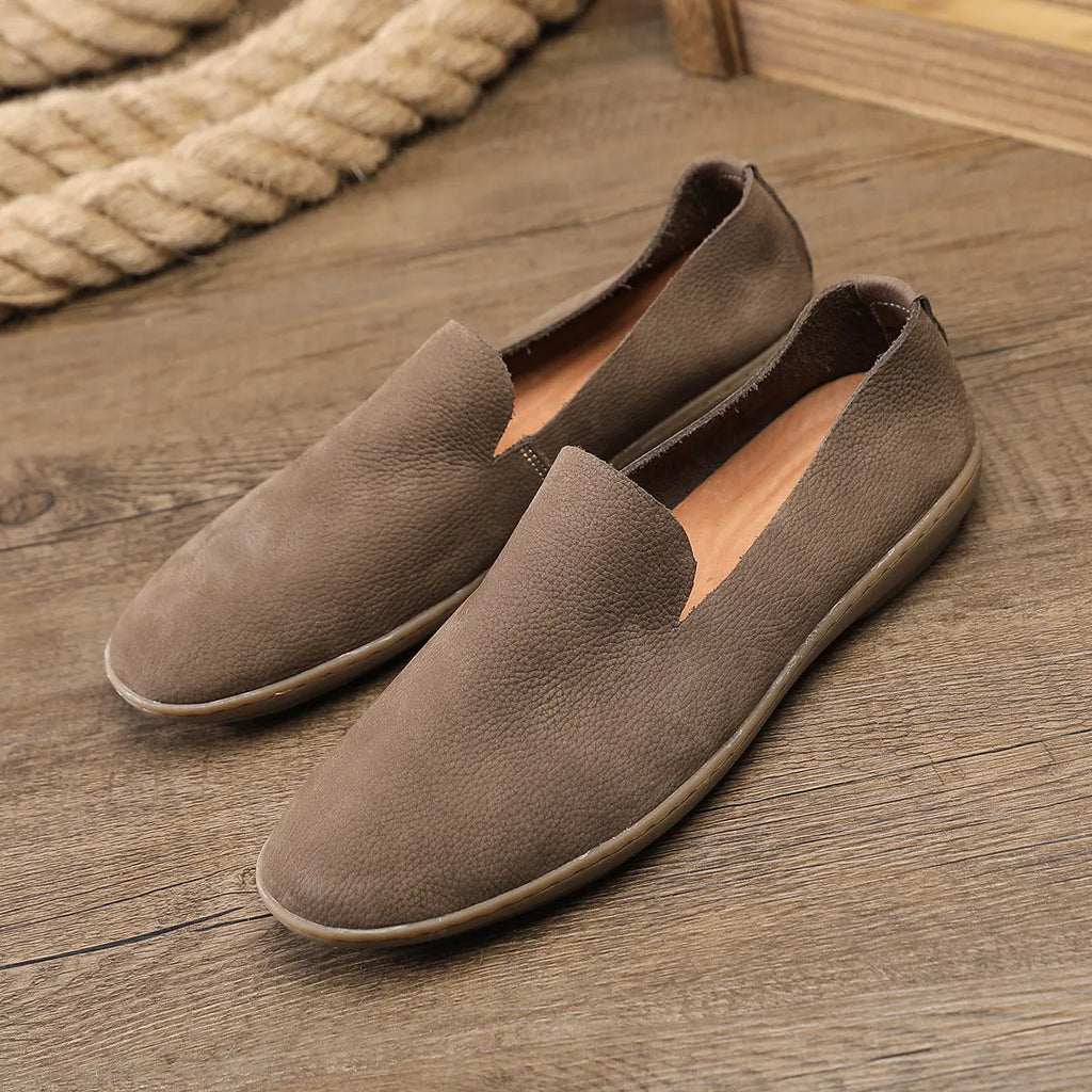 Handmade men's low-top casual shoes in first layer cowhide leather with rubber sole