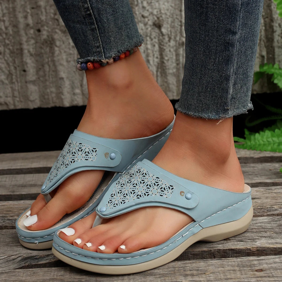Women's PU thong sandals with segmented toe design in various colours