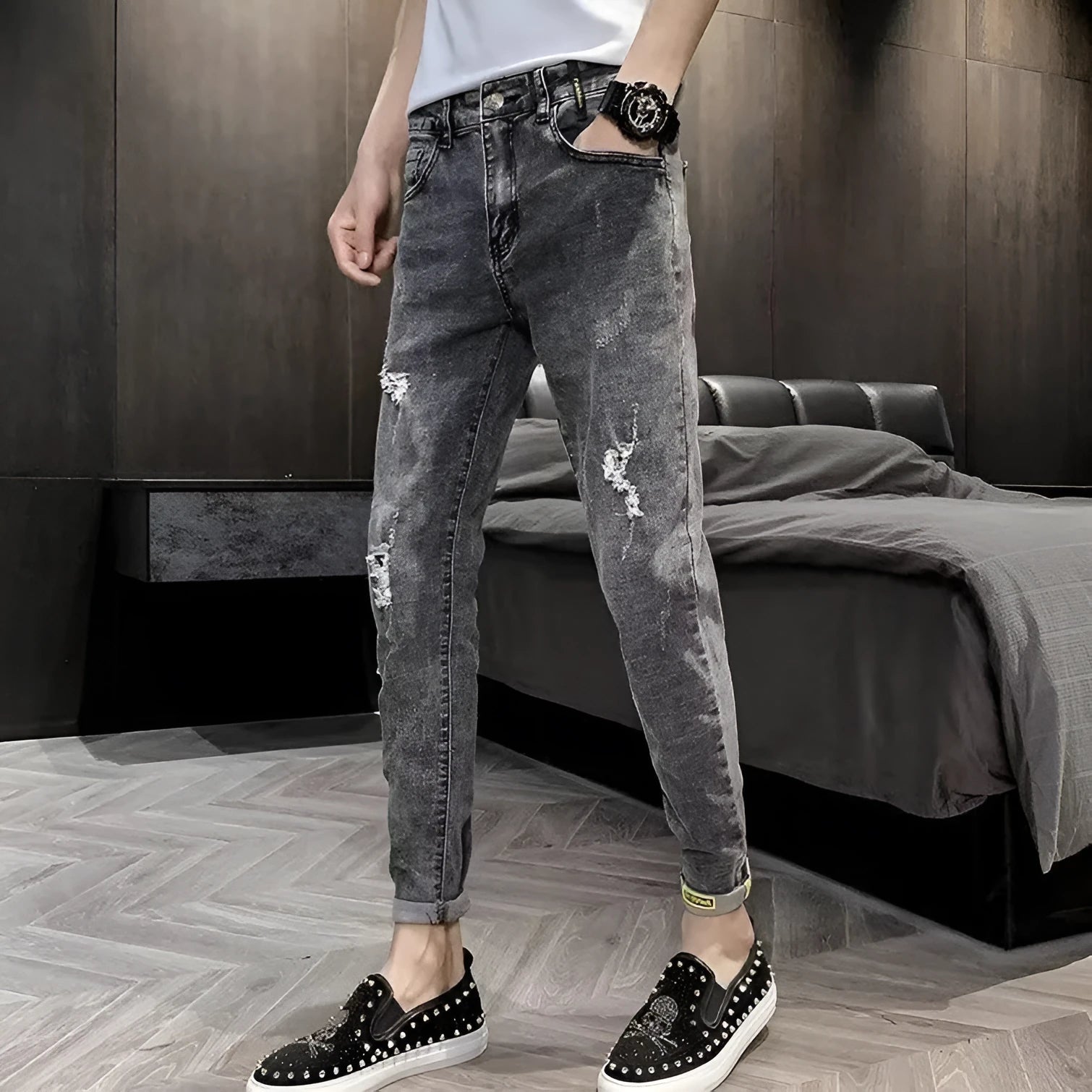 Men's high-waisted denim jeans in casual style with button fly and elastic fabric