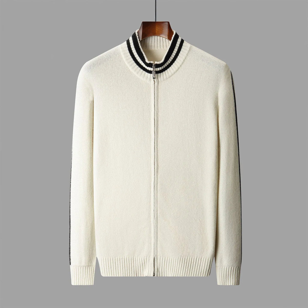 Men's half-high collar knitted striped cardigan in white and black, loose fit with Korean style, sizes S to 3XL