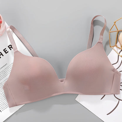 White breathable gather bra with detachable straps, 3/4 cup, seamless one-piece design for women