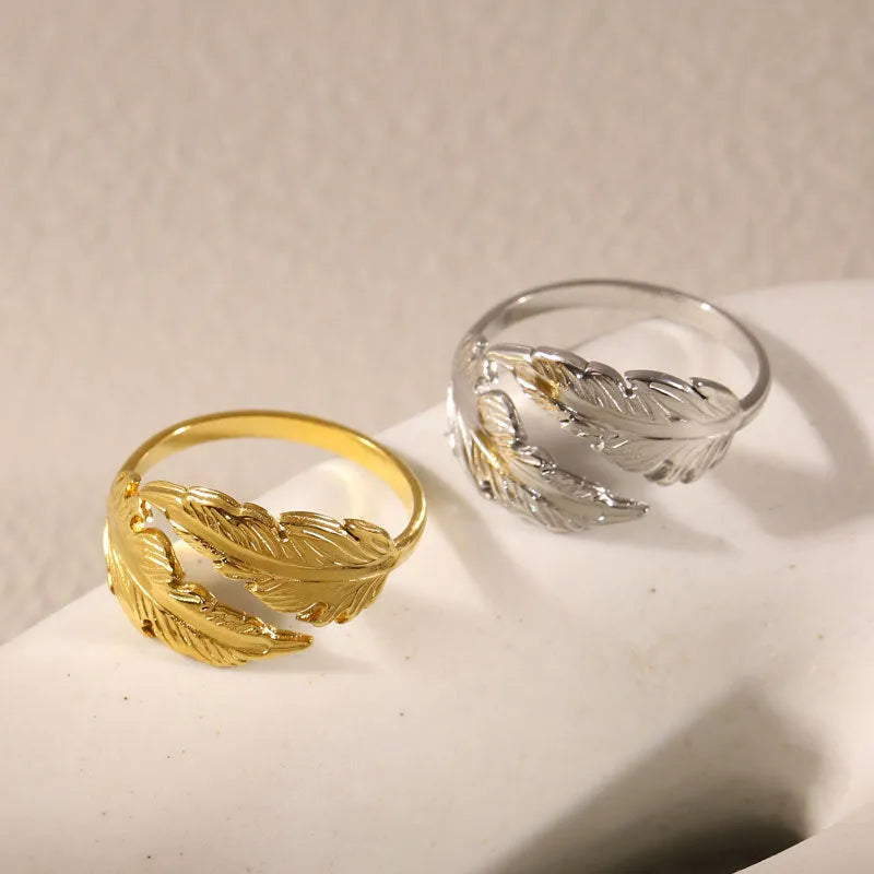 Adjustable titanium steel feather ring in silver or gold colour with electroplated finish