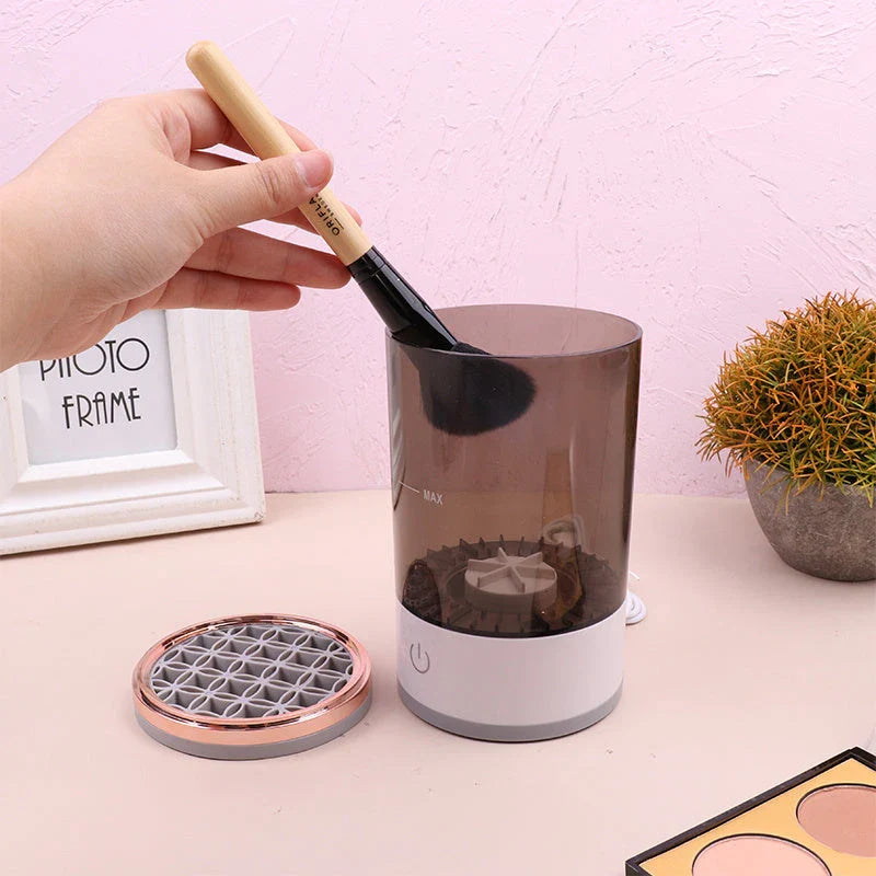 Automatic Makeup Brush Cleaner - Portable Electric Brush Spinner for Deep Cleaning