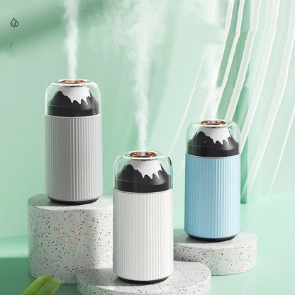 Round white car humidifier with USB cable, showing 80mm diameter and 166mm height dimensions