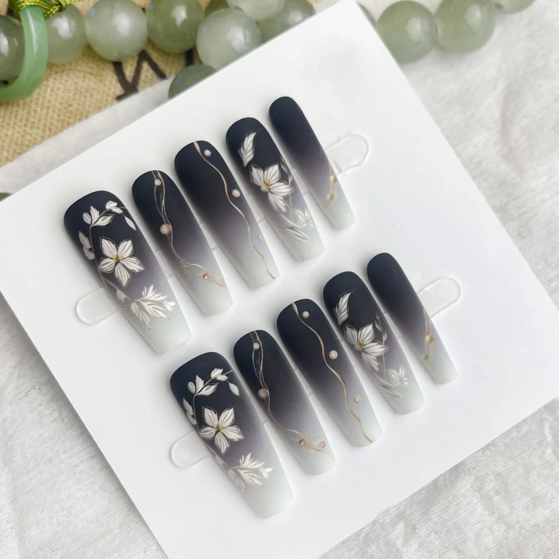 Retro Chinese style flower press-on false nails long ladder shape ultra-thin seamless 40 pieces