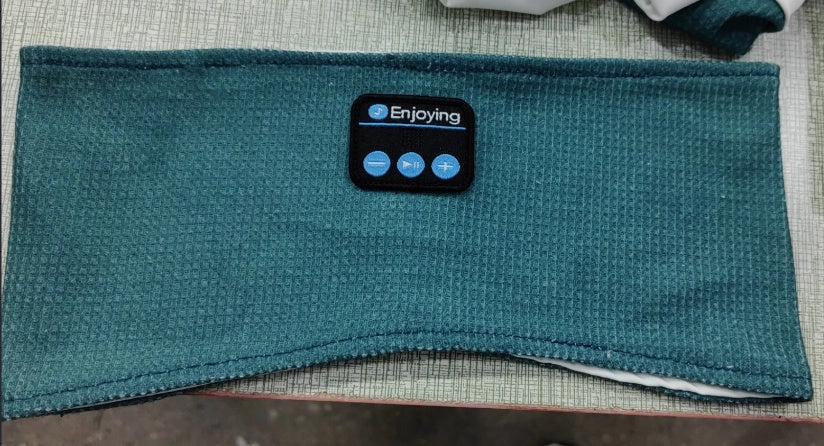 Bluetooth headband in various colours for wireless audio and calls