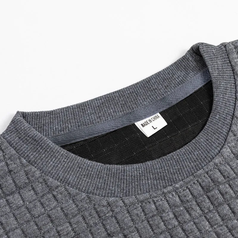 Men's long-sleeved round neck pullover in army green, slim fit polyester top