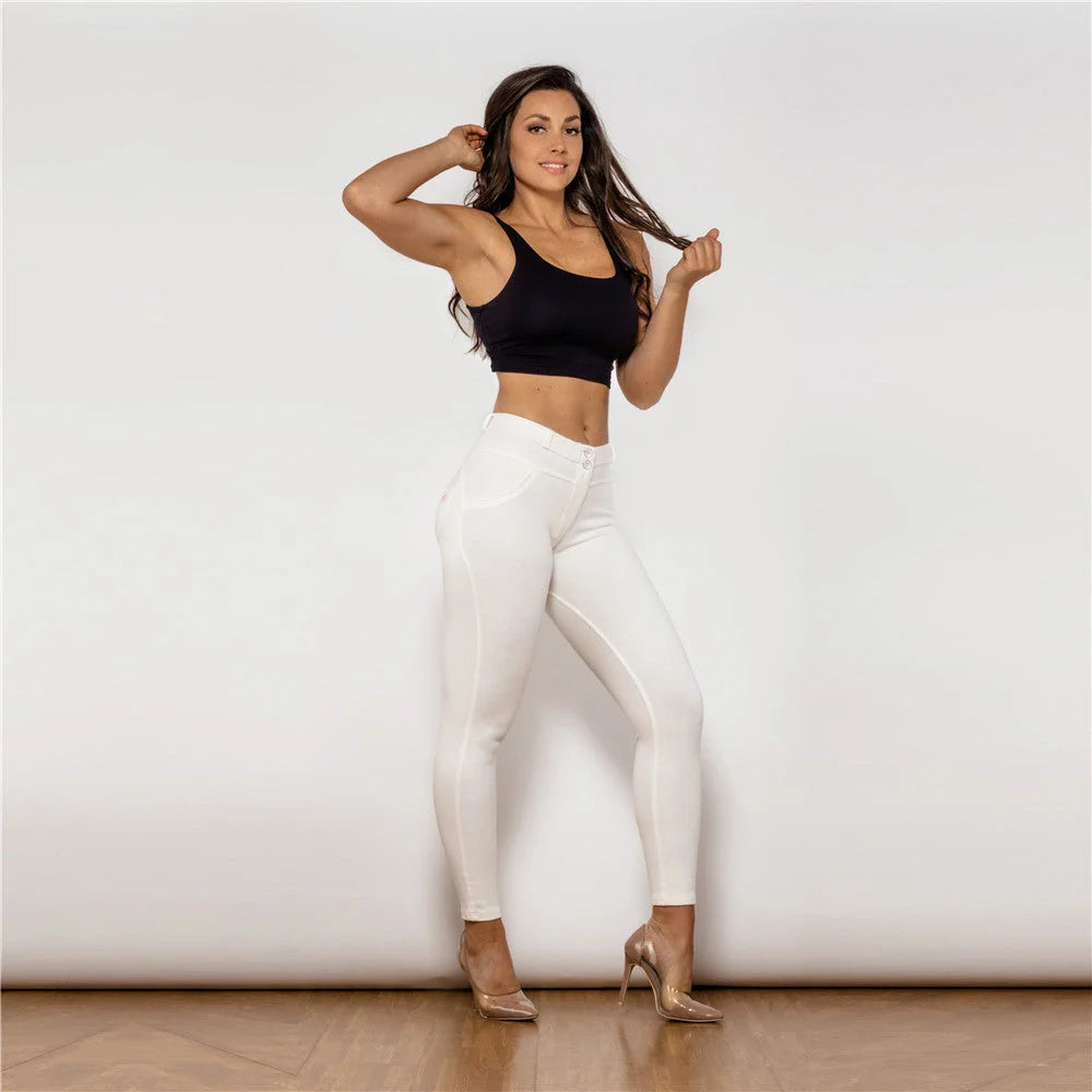 Shascullfites Melody Cotton Shaping Leggings for women in white, featuring booty lifting and anti-cellulite technology