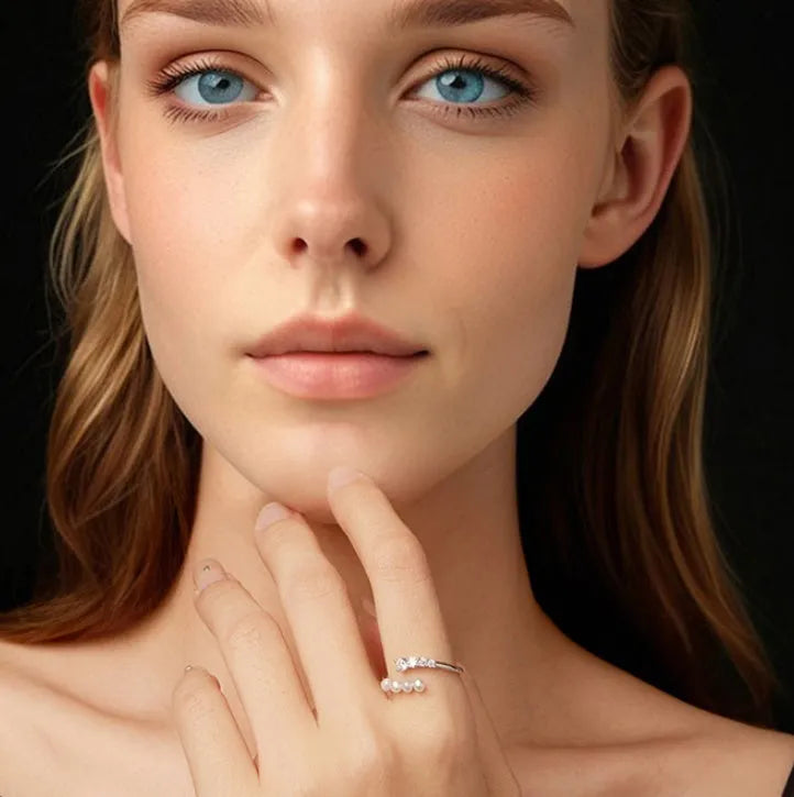 Silver pearl moissanite open ring with adjustable opening, electroplating finish, 50 Points colour
