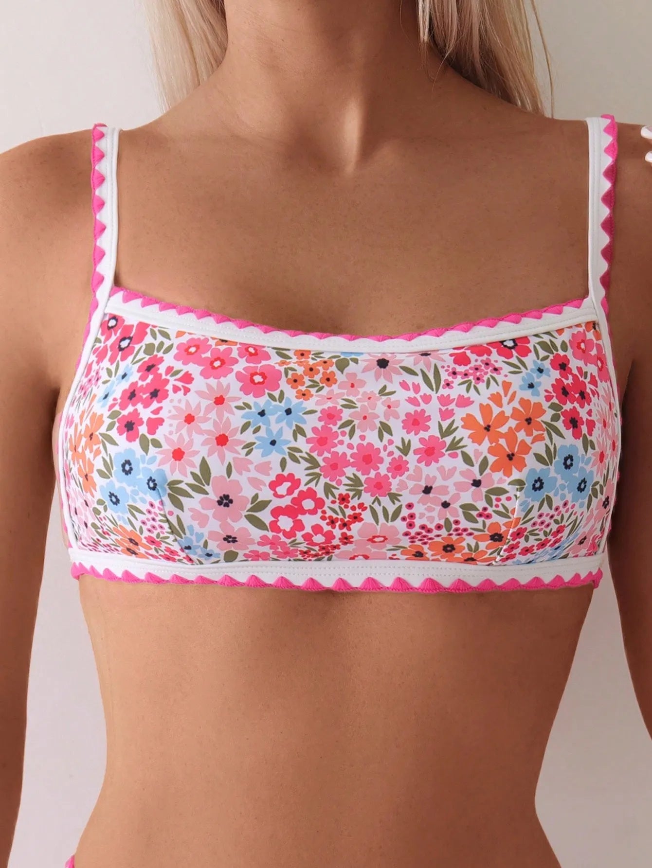 Women's printed lace-up bikini with split-leg briefs for swimming