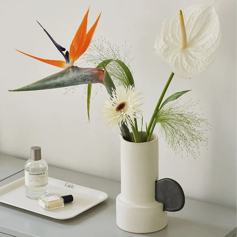 Fashion Simple Home medium ceramic vase misty moon hand-glazed finish 20cm tall on shelf