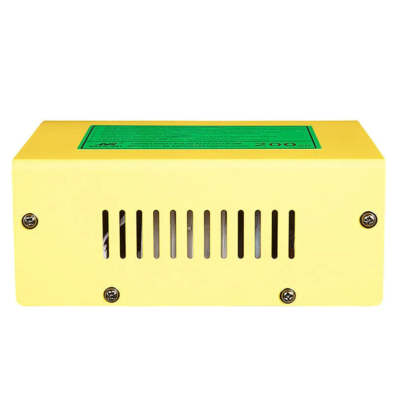 BT 168 model 12V and 24V intelligent automobile battery charger with American plug.