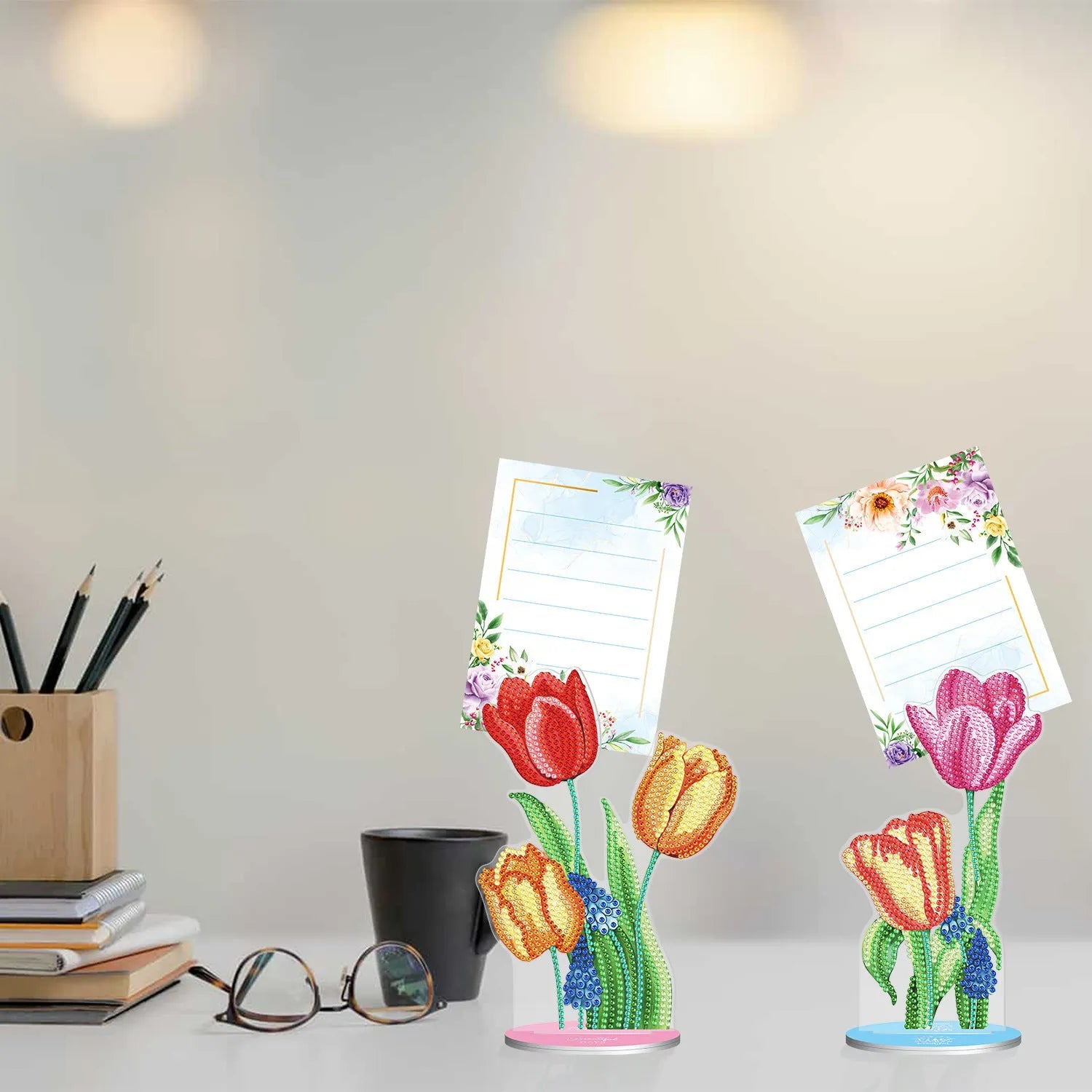 Diamond painting kit with note clip for desktop decoration in American style.
