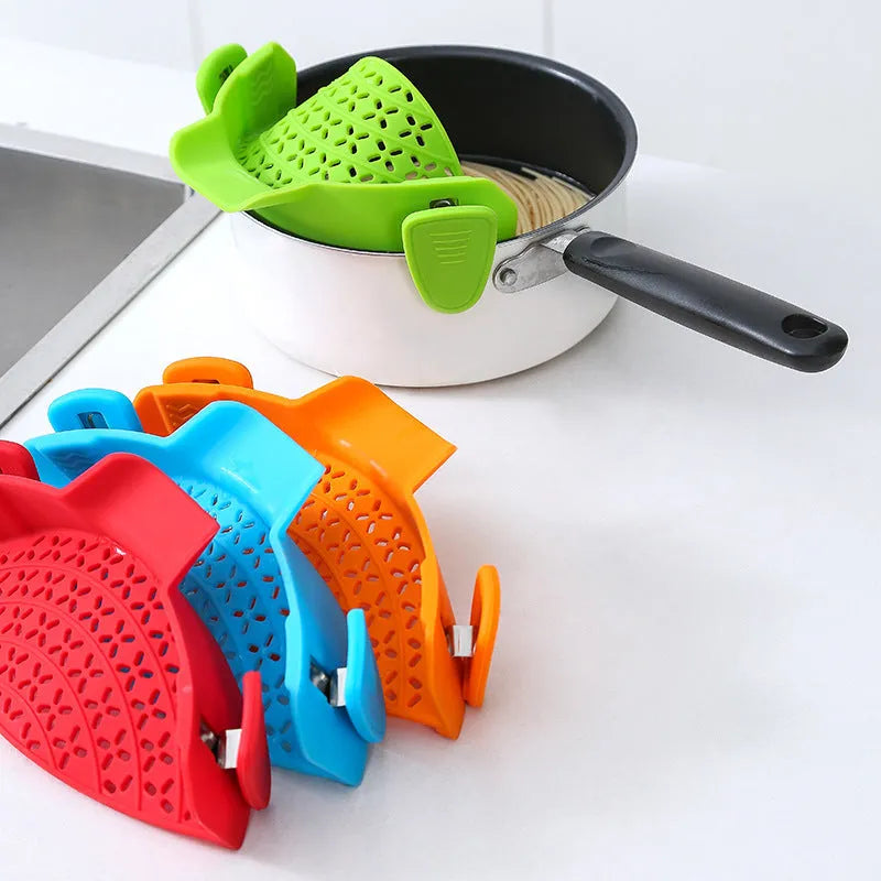 Silicone pot drain stopper kitchen gadget in modern minimalist style
