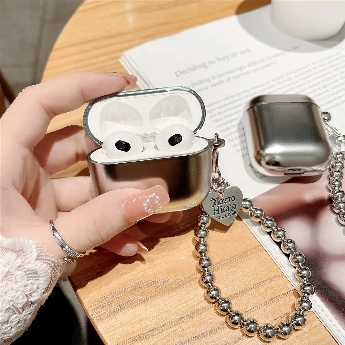 Matte plating TPU protective case for Apple AirPods and AirPods Pro Bluetooth headphones.