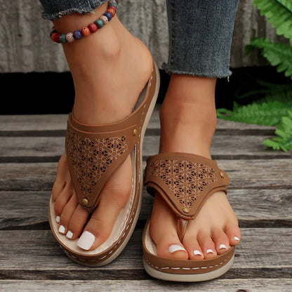 Women's PU thong sandals with segmented toe design in various colours