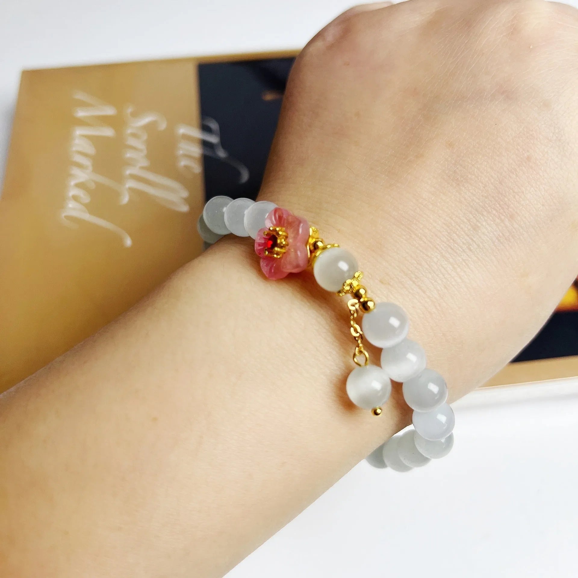 White opal flower beaded bracelet with glass and coloured glaze beads in Chinese style