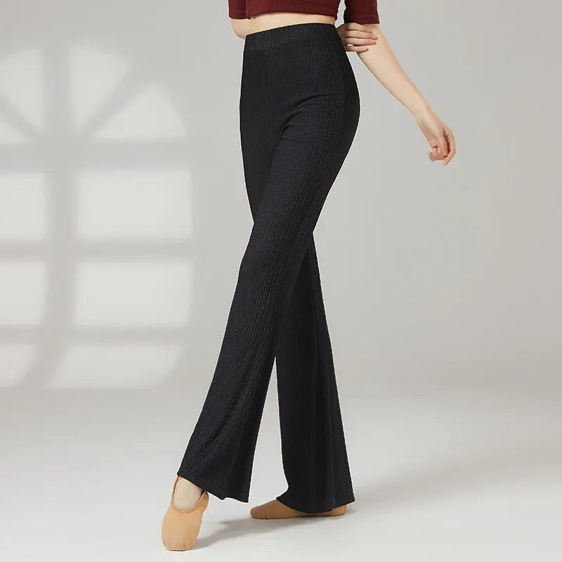 Women's solid colour polyester dance training trousers for classical and sports practice.