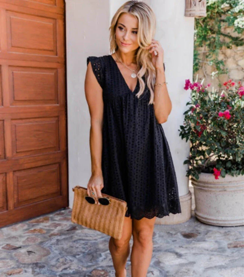 Chic sleeveless V-neck lace dress with pockets in a variety of colors