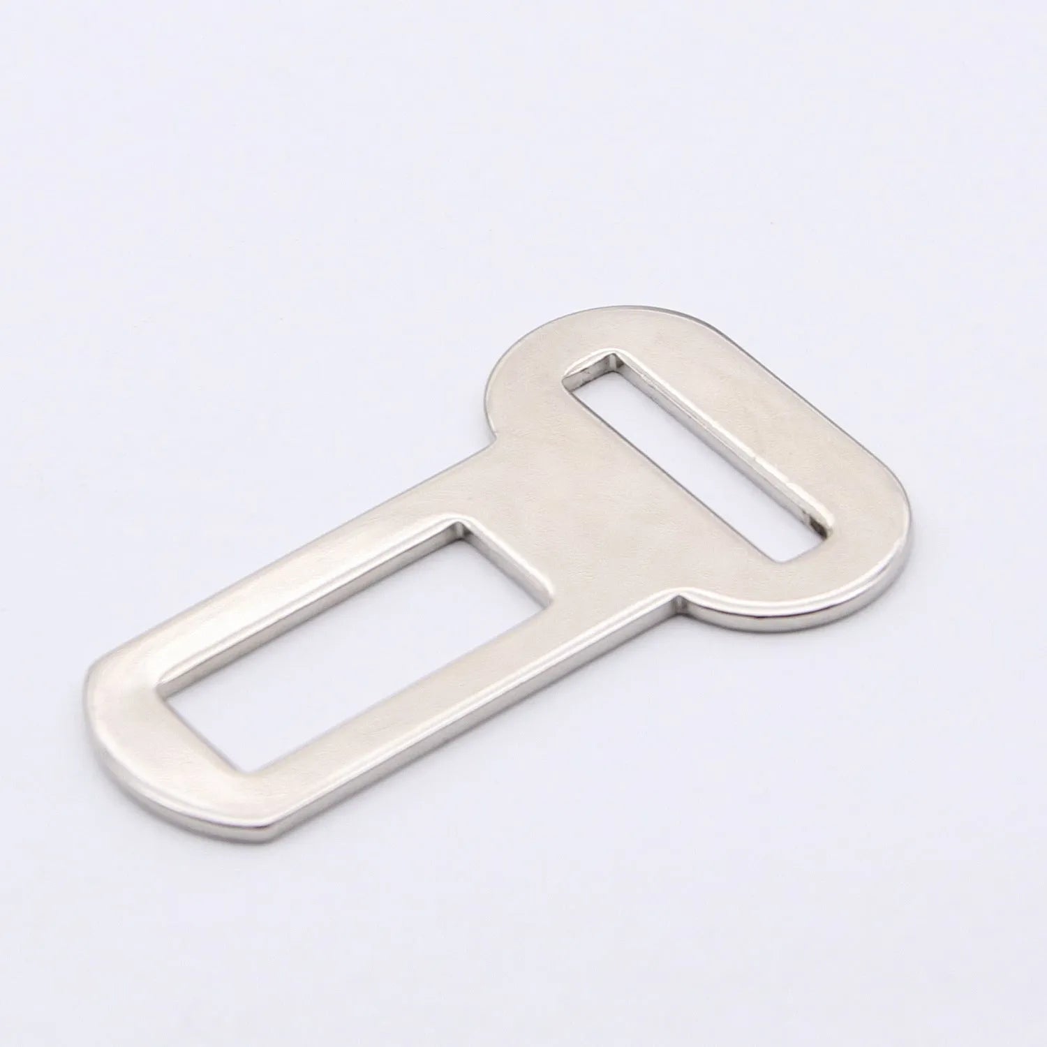 26mm silvery metal pet safety buckle with quick-release clasp for dog restraint systems