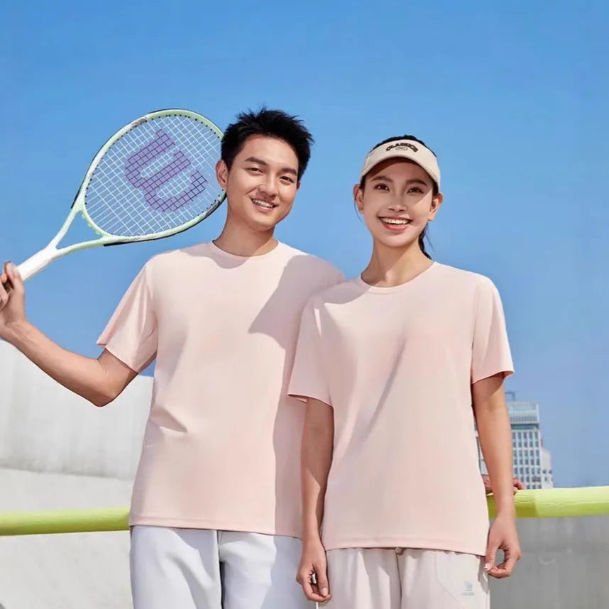 Men's solid colour loose-fit polyester t-shirt with round neck and short sleeves on a hanger.