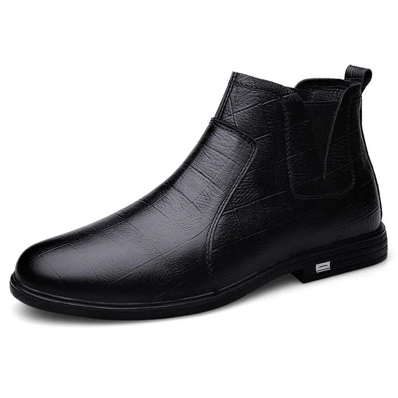 Men's black leather winter boots with round toe, low heel, and fleece lining