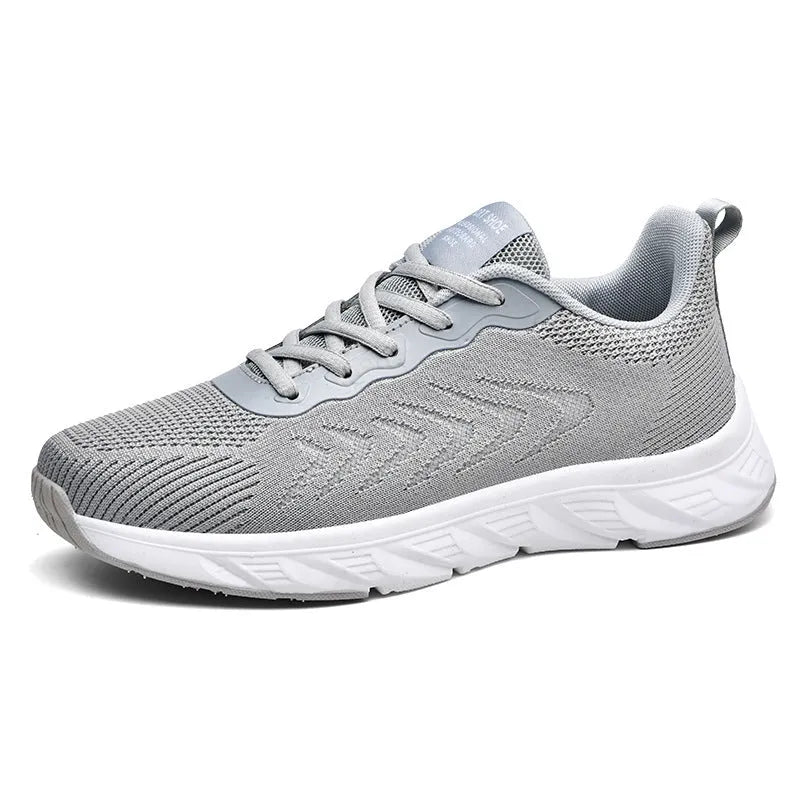 Mesh breathable casual shoes with rubber EVA sole in black and white, round toe, lace-up design