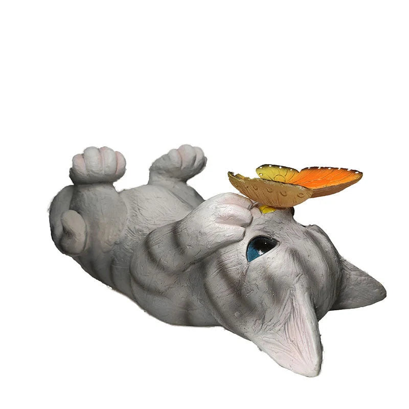 Resin cat solar sculpture ornaments for garden decoration, solar-powered for nighttime light