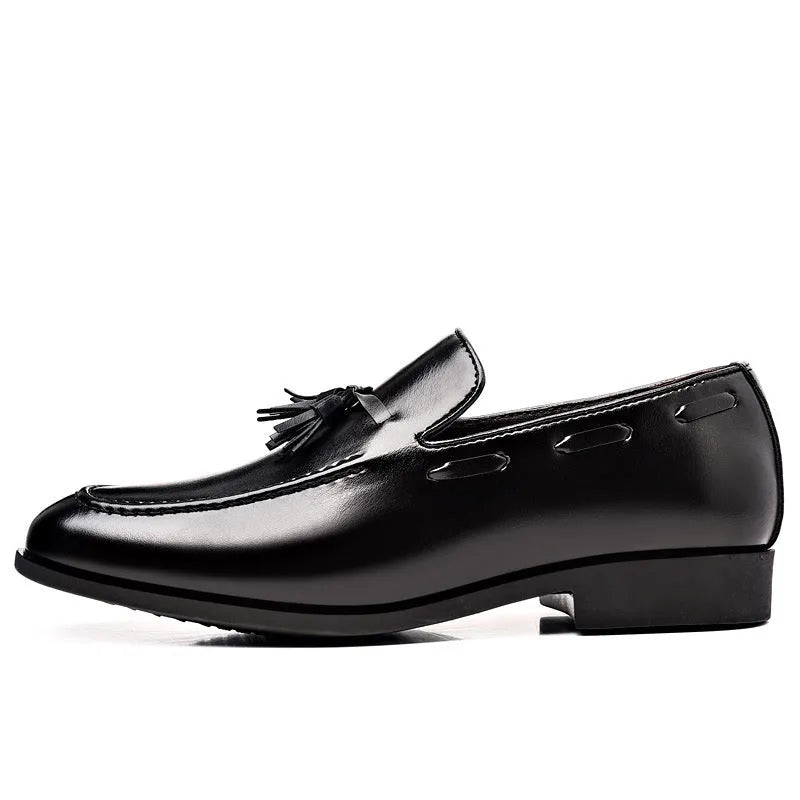 Men's patent leather low heel business shoes in black with pointed toe and slanted heel, size 38-48