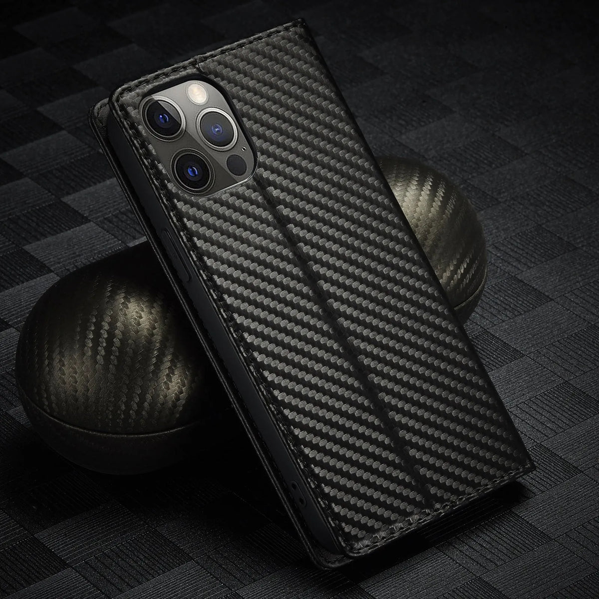 Leather carbon fiber magnetic flip phone case for iPhone 15 in horizontal colour, handmade PU TPU protective cover