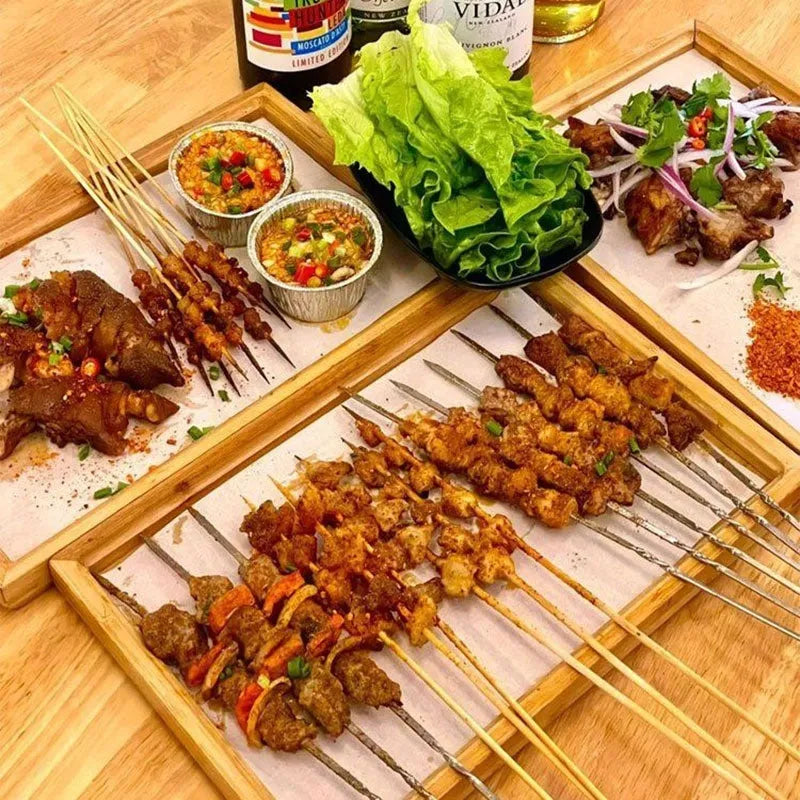 Square bamboo barbecue plate tray with brown handle in pastoral design