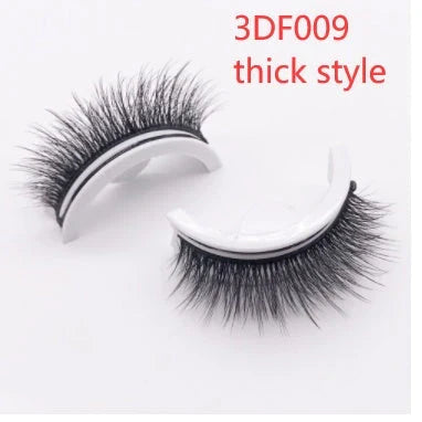 Captivating 3D layered mink-like false eyelashes for bold, voluminous eye makeup looks