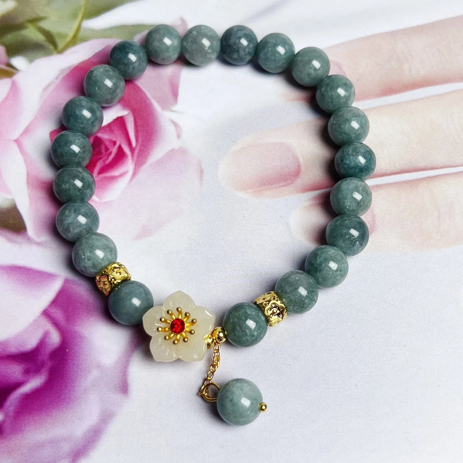 Women's adjustable jade rope bracelet with retro styling and manual craftsmanship
