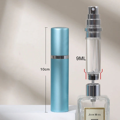 Compact perfume vaporizer in various colours with leak-proof design for travel
