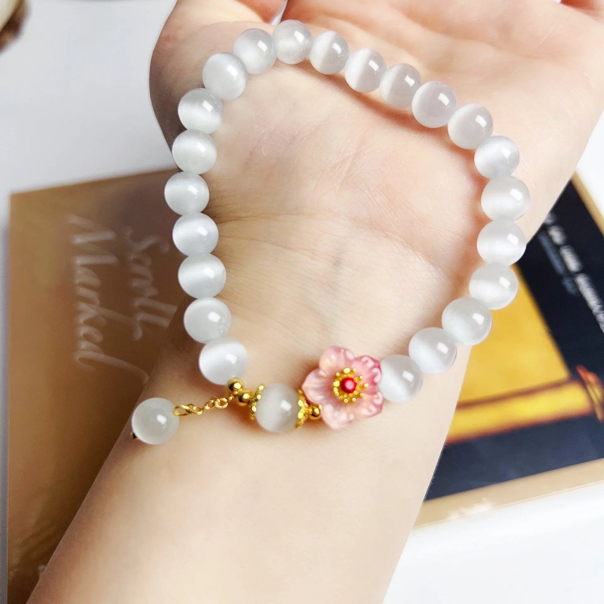 White opal flower beaded bracelet with glass and coloured glaze beads in Chinese style