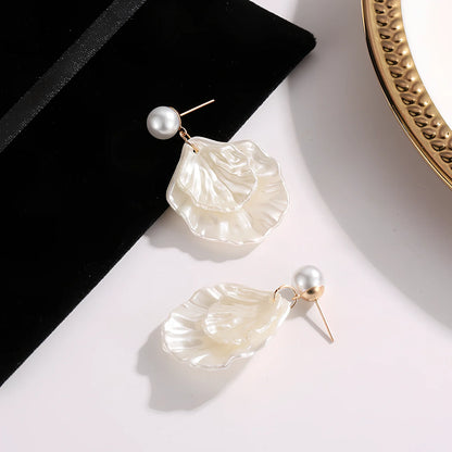 Women's acrylic pearl shell earrings with 5.2g lightweight design and shell shape