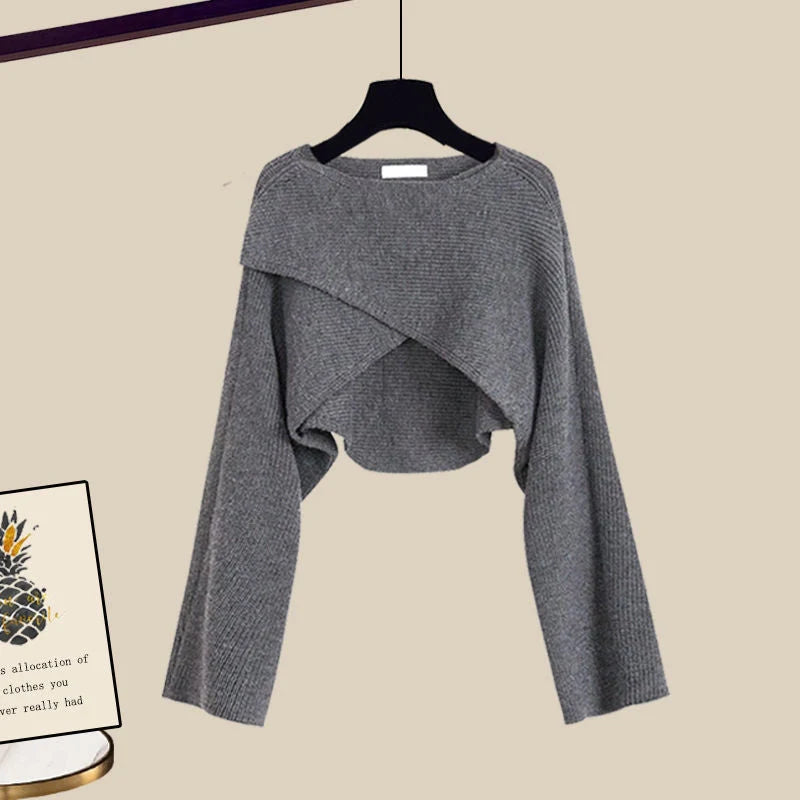 Women's 3-piece knitted sweater suit in grey with white shirt and wide-leg pants for autumn and winter wear