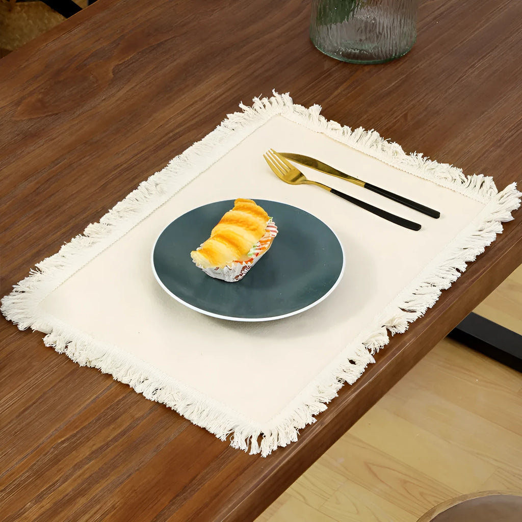 Solid colour polyester placemat in beige, square shape, Nordic minimalist style
