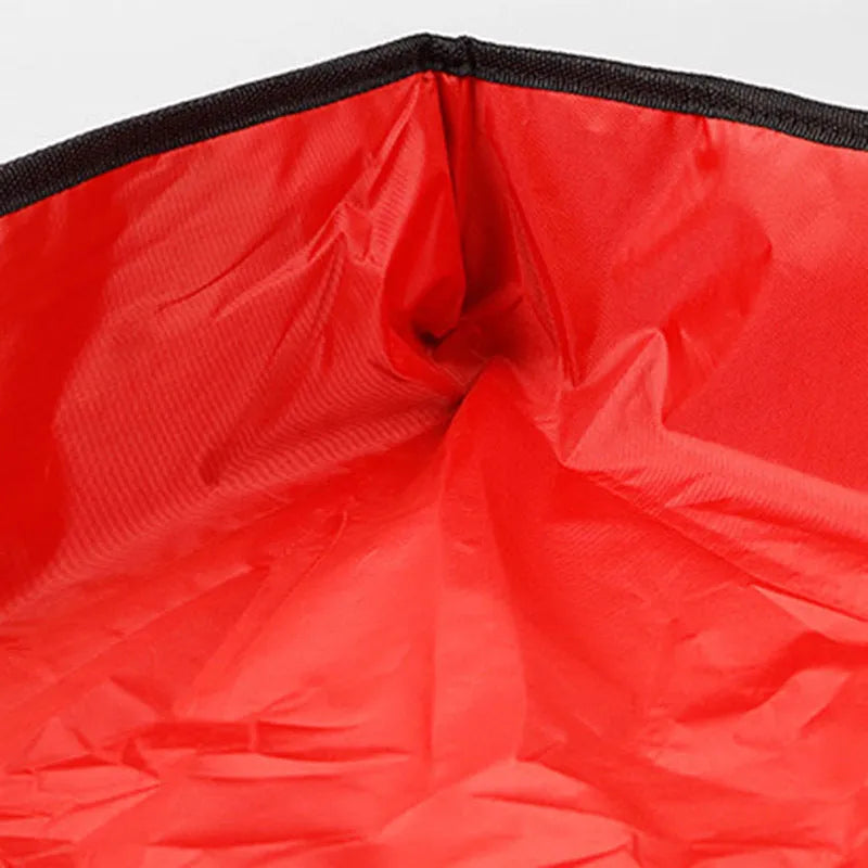 Portable foldable cat litter box made of Oxford cloth, available in small and large sizes, red and black colours