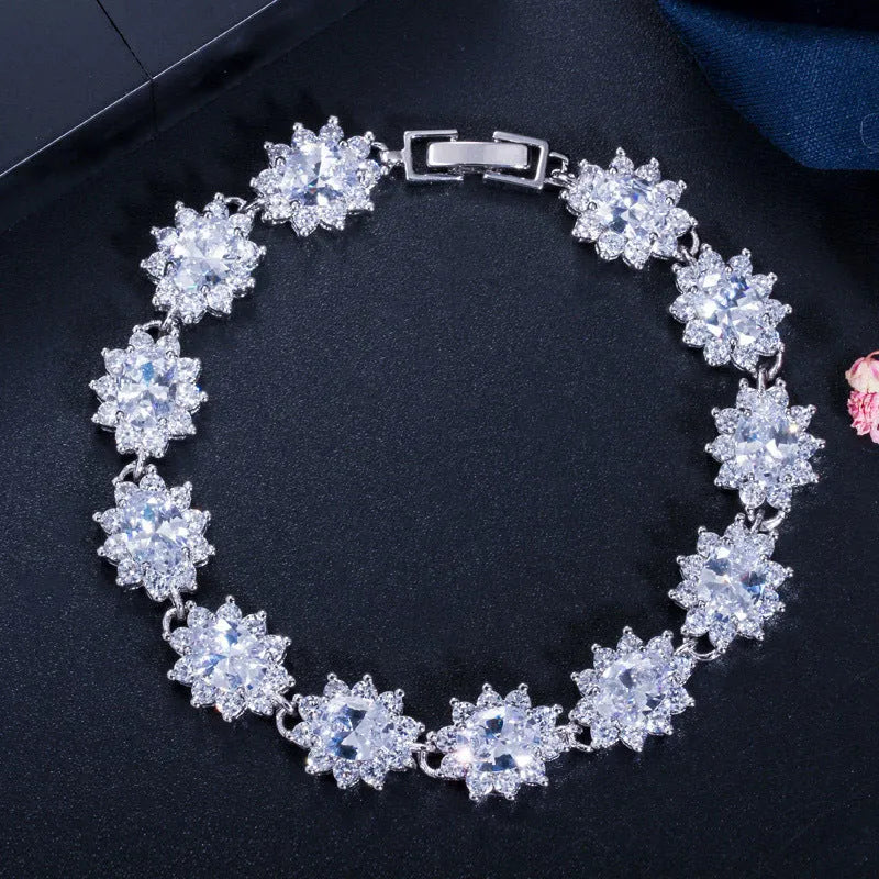 18K real platinum plated copper bracelet with cubic zirconia inlay, 18.6cm chain, white colour, on a clean background