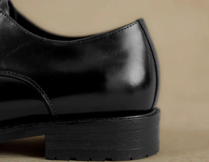 Plus size black leather business formal men's shoes with warped toe cap and genuine cowhide upper