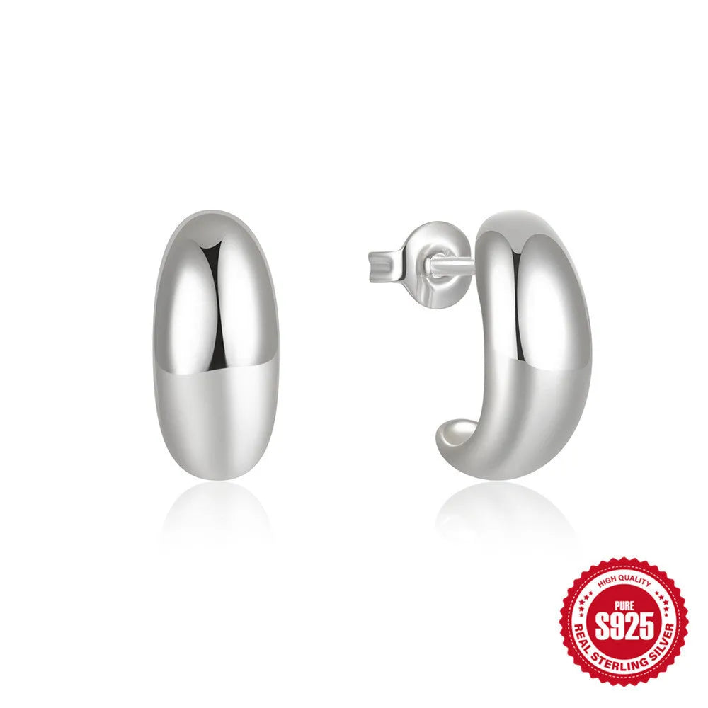 C-shaped geometric stud earrings in 925 sterling silver with glossy gold electroplated finish