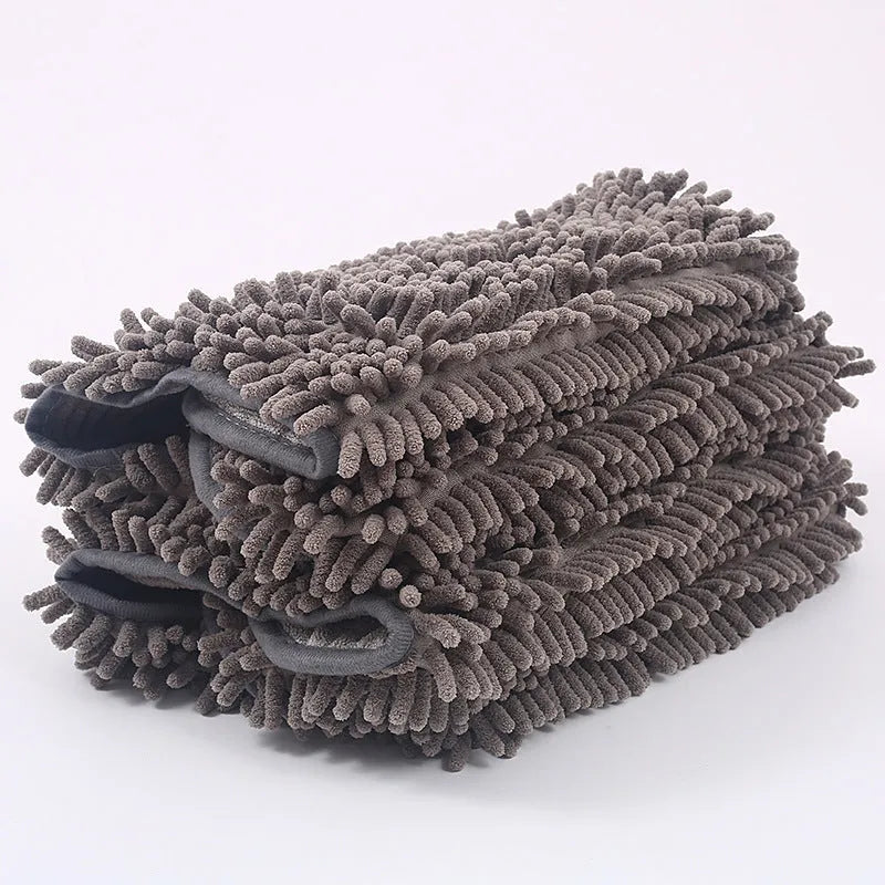 Grey pet scrubbing towel for cats, 35x80cm, made from absorbent fibre with gloved design