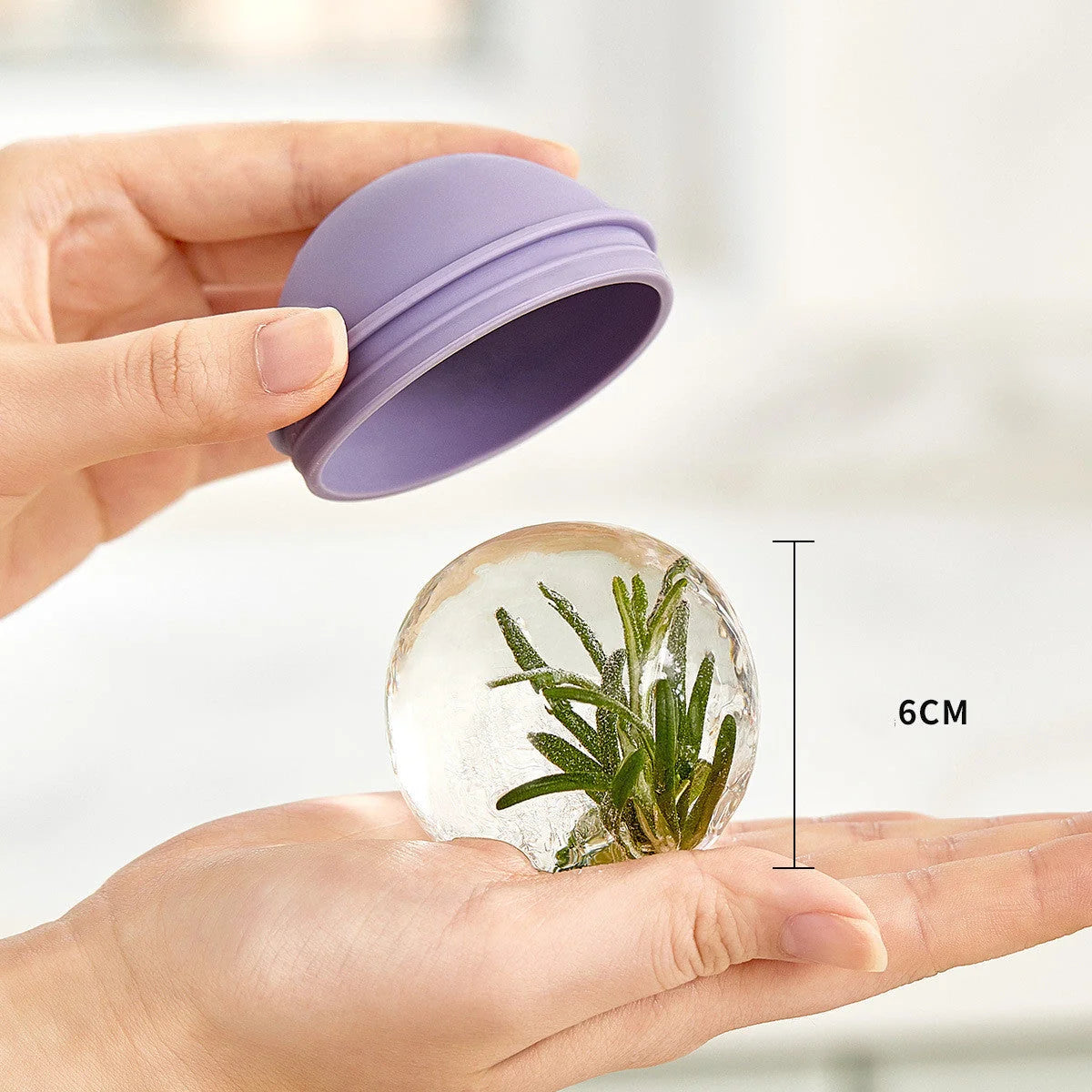 Food grade silicone ice ball mold for creating slow-melting spherical ice cubes