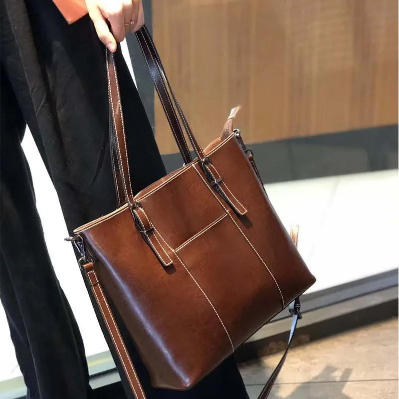 Genuine leather women's retro shoulder bag in horizontal square shape with three shoulder straps