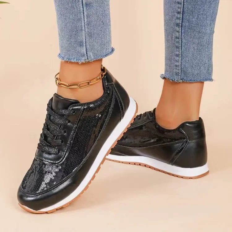 Women's thick-soled casual sneaker with square toe and PU leather upper in black colour