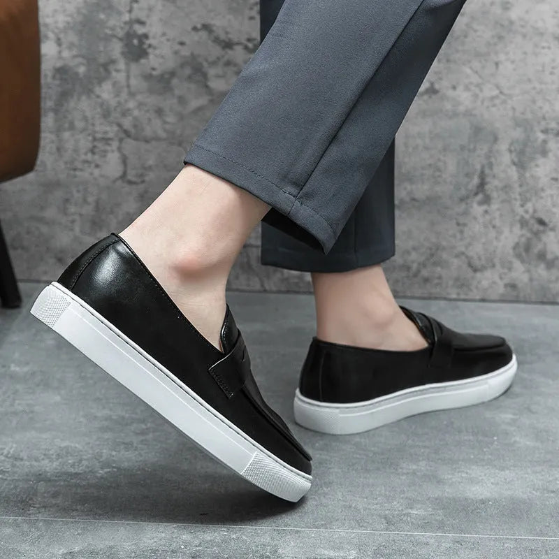 Men's plus size board shoes in black with flat heel, round toe, and artificial PU upper, shown on a neutral background.