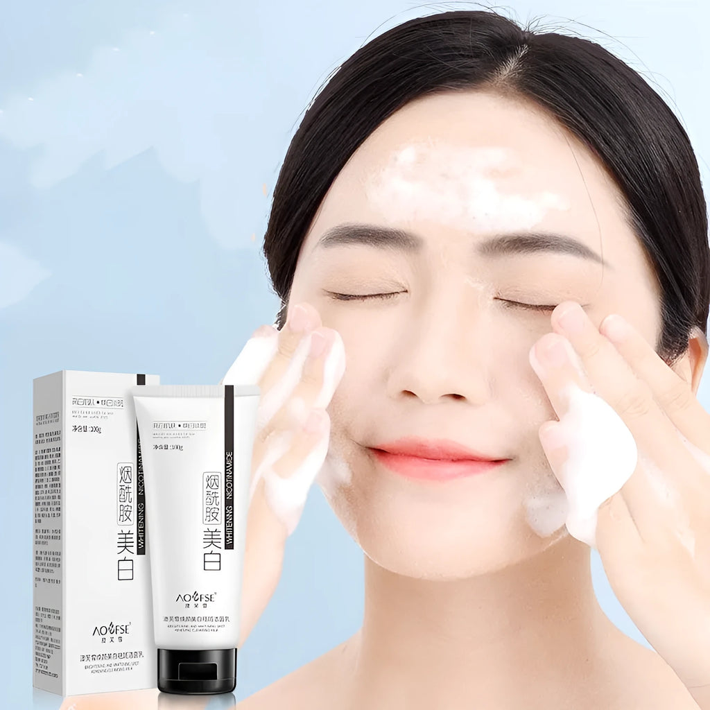 White 100ml bottle of whitening and freckle removing facial cleanser for pore cleansing