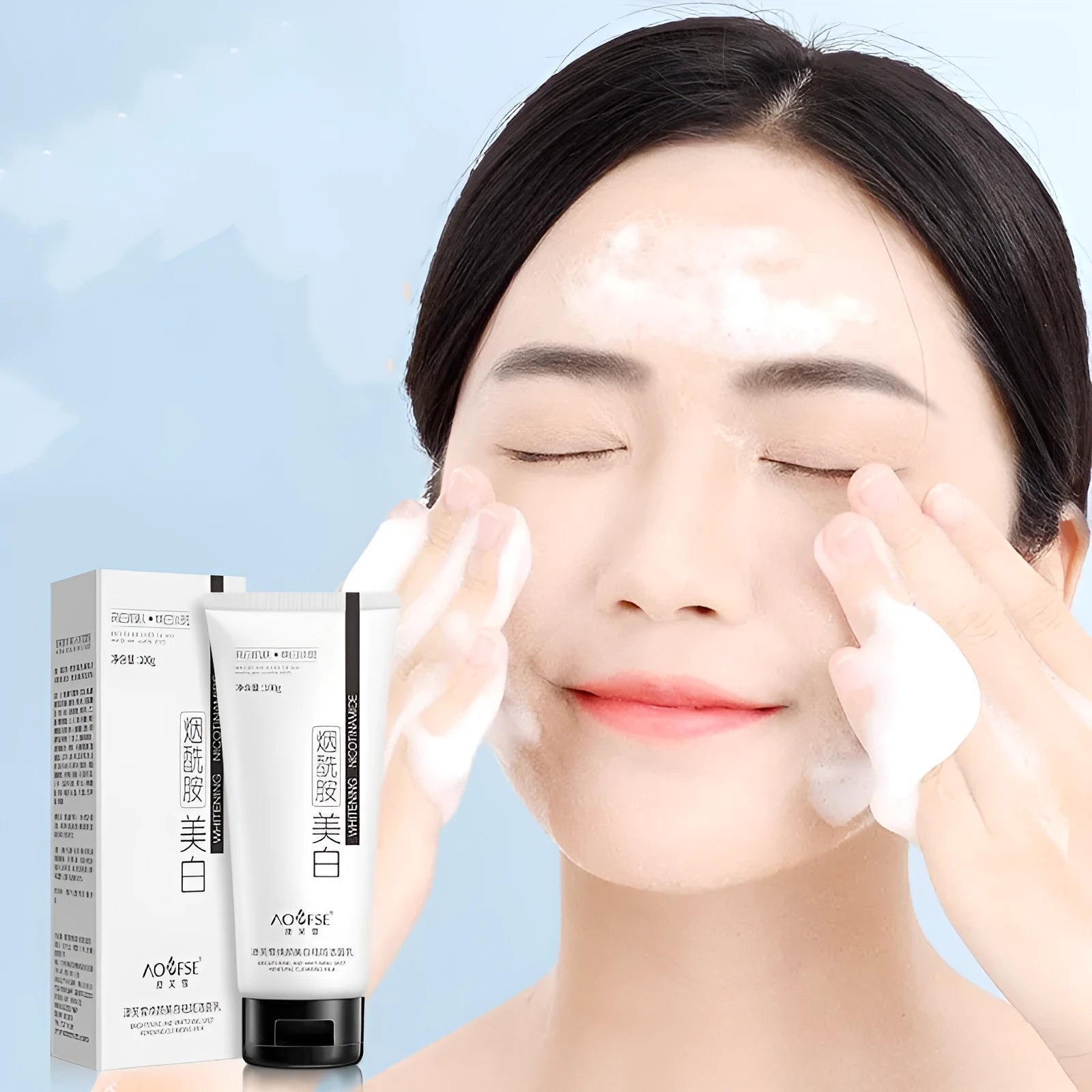 White 100ml bottle of whitening and freckle removing facial cleanser for pore cleansing